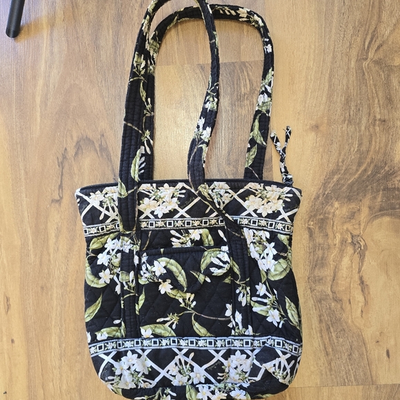 Vera Bradley Handbags - Vera Bradley Quilted Floral Tote Bag Black White Blossom
